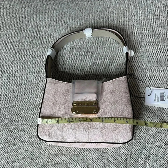 Nicole Miller Small Bag Pink Logo All Over Short Shoulder Strap New - Picture 11 of 14